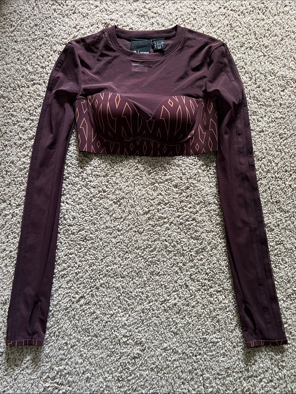 Long-Sleeve Burgundy Patterned Bust Crop Top